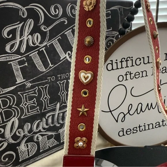 Kurt Geiger London Kensington Small Camera Bag in red quilted leather NWT - Picture 2 of 5